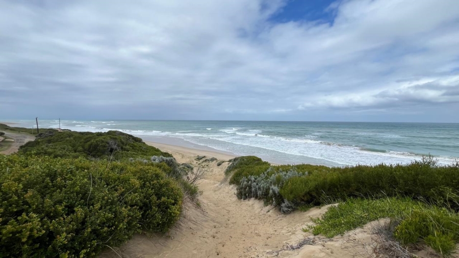 Commercial Property for Sale in Paradise Beach Eastern Cape